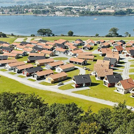 Apartment 4 Person On A In Grasten